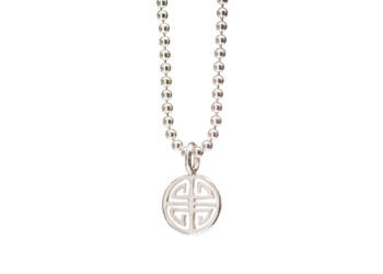 Das ‚Schö' ist ein Schriftzeichen aus dem Mandarin und wünscht Glück und langes Leben (Kette und Anhänger Silber 925)